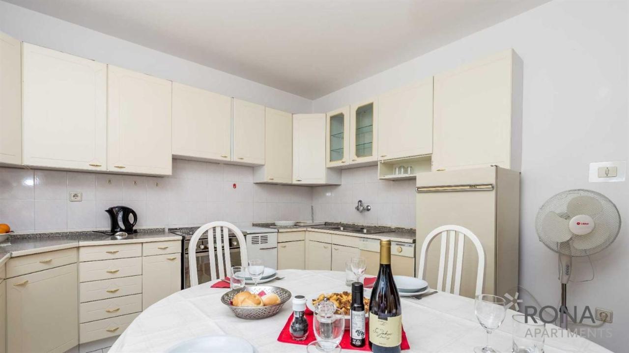 Rona Apartments Ani Ičići Εξωτερικό φωτογραφία