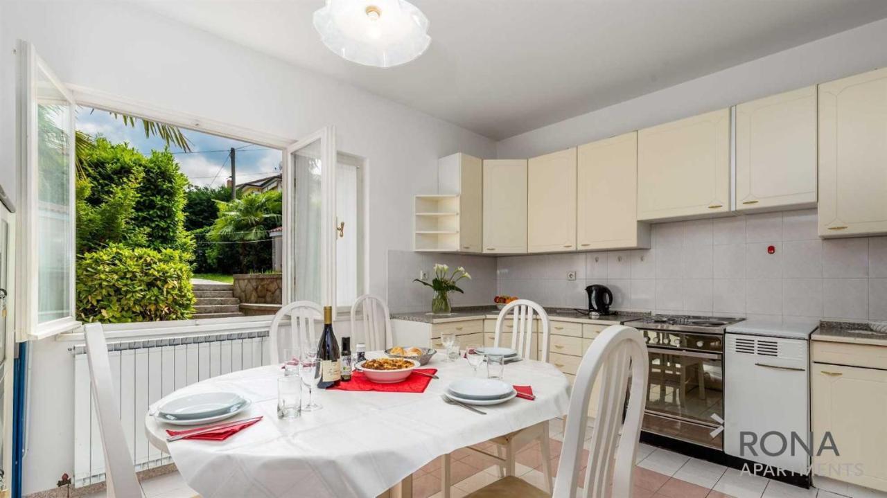 Rona Apartments Ani Ičići Εξωτερικό φωτογραφία