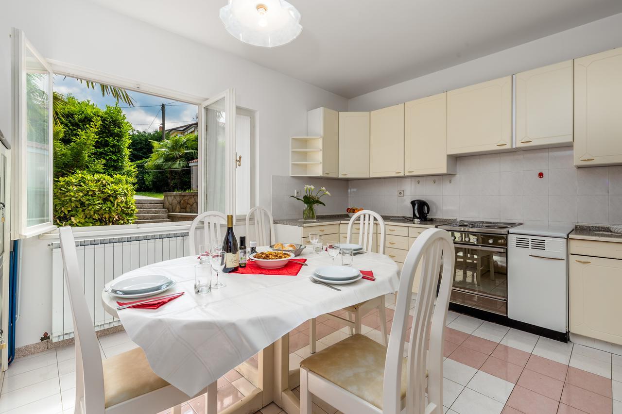 Rona Apartments Ani Ičići Εξωτερικό φωτογραφία