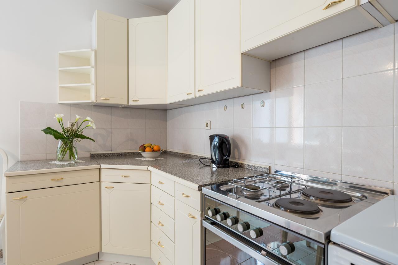 Rona Apartments Ani Ičići Εξωτερικό φωτογραφία