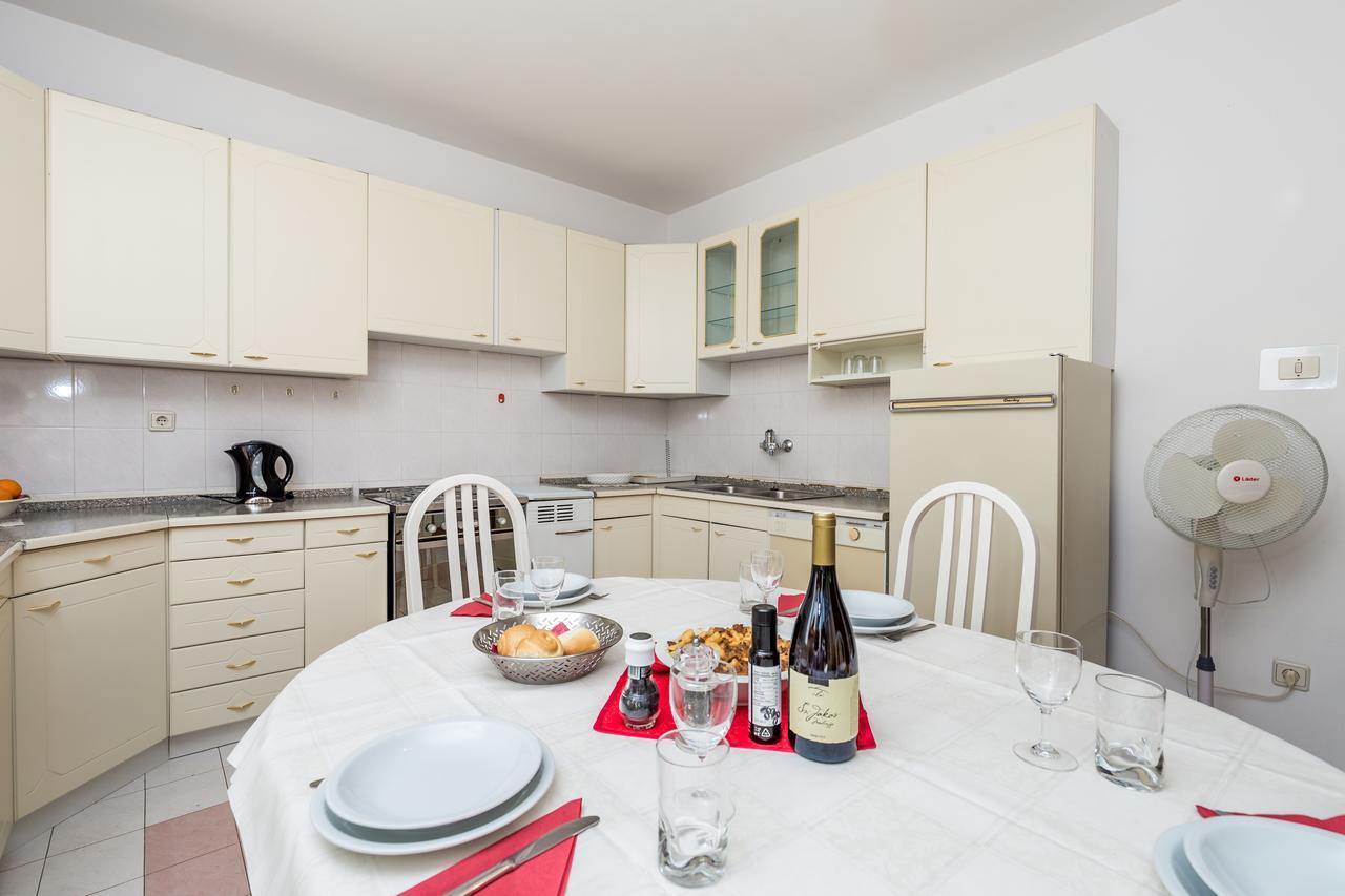 Rona Apartments Ani Ičići Εξωτερικό φωτογραφία