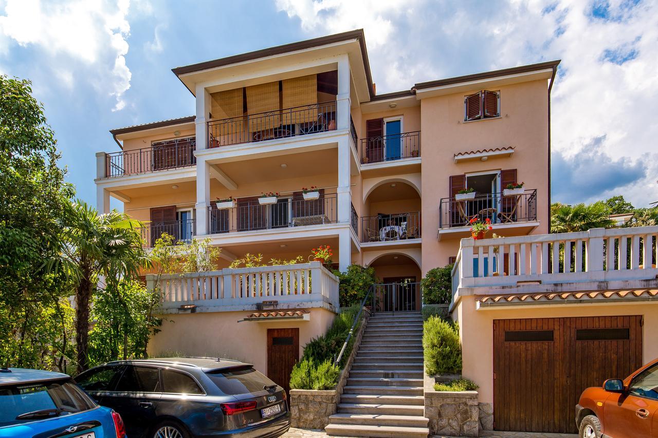 Rona Apartments Ani Ičići Εξωτερικό φωτογραφία